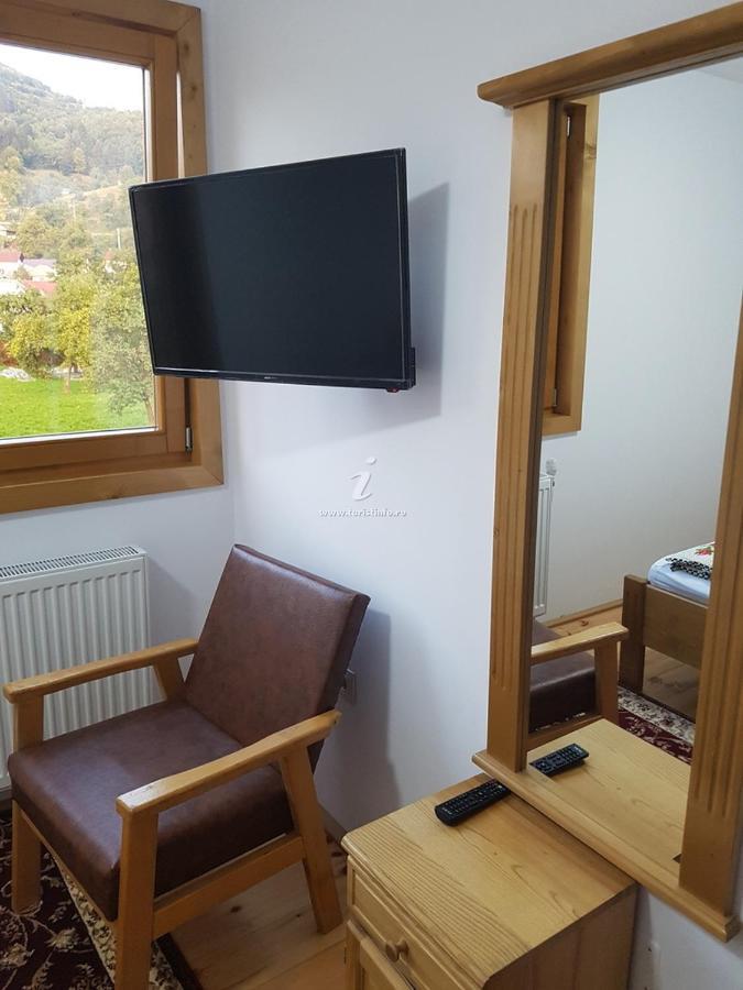 Camere De Inchiriat Floarea Reginei Viseu de Sus Bagian luar foto